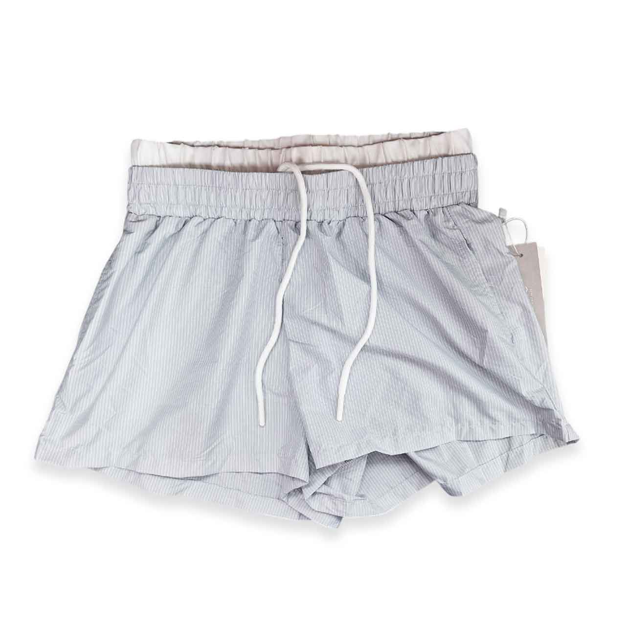 SHORT RAYADO GRIS CLARO